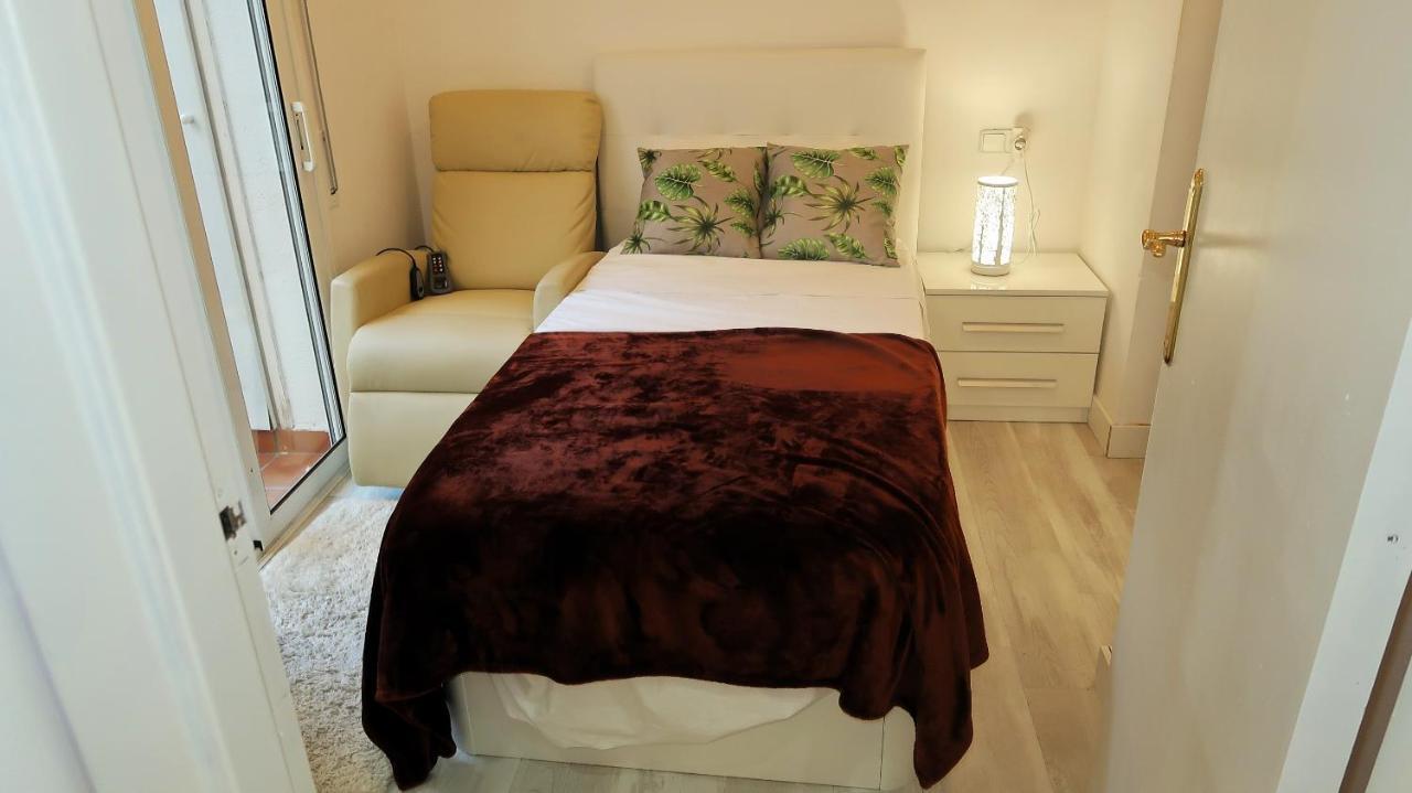 Entire Apartment , 2 Bedrooms Newly Remodeled Center Sitges Barcelona Dış mekan fotoğraf
